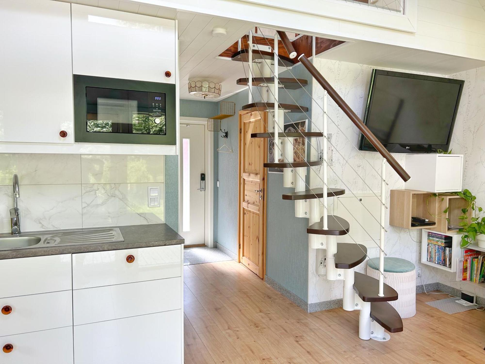 The Blomsholm Cabin - Recharge Your Electric Car Stromstad Exterior photo